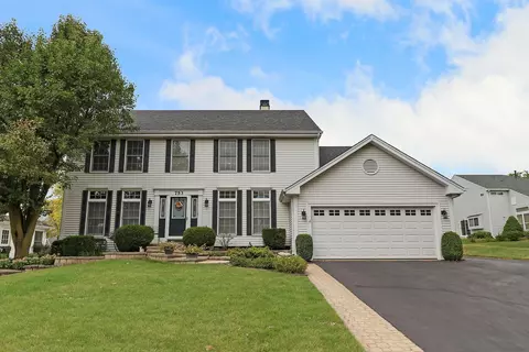 753 Provincetown Dr, Carol Stream, IL 60188
