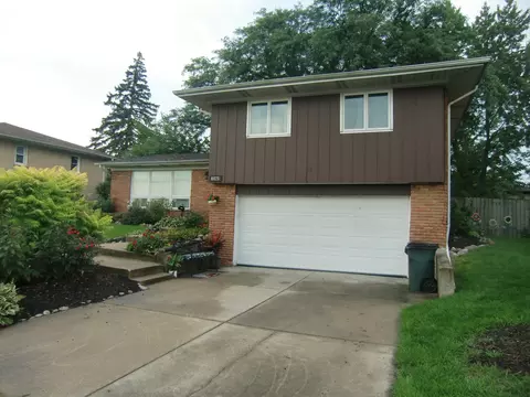 6428 151st St, Oak Forest, IL 60452