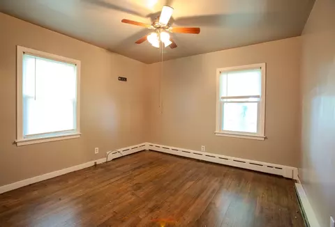 615 Grant St, Chenoa, IL 61726 photo 5