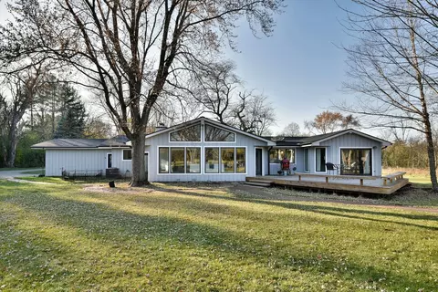 171 N Buckley Rd, Barrington, IL 60010