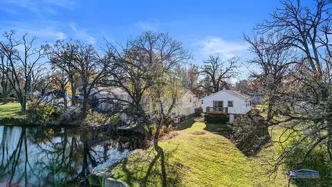224 S Channel Dr, Round Lake Beach, IL 60073
