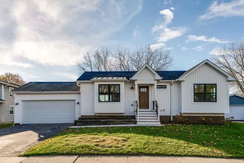 11515 Douglas Ave, Huntley, IL 60142