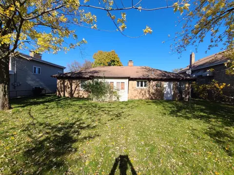 7901 45th Pl, Lyons, IL 60534 photo 2