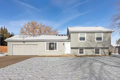 431 Woodhollow Ln, Bartlett, IL 60103
