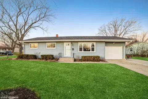 796 Watson Dr, Genoa, IL 60135