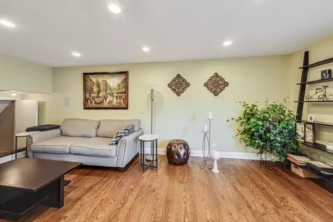 2518 Yarrow Ln, Rolling Meadows, IL 60008 photo 6