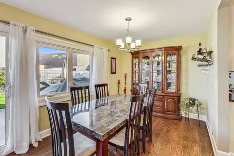 2518 Yarrow Ln, Rolling Meadows, IL 60008 photo 9
