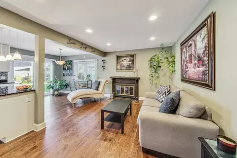 2518 Yarrow Ln, Rolling Meadows, IL 60008 photo 16