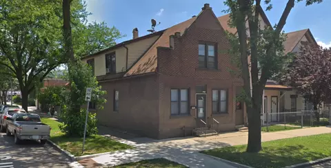 2701 S Komensky Ave, Chicago, IL 60623