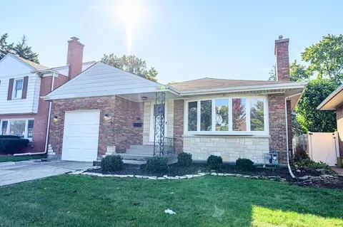 631 E Golf Rd, Des Plaines, IL 60016