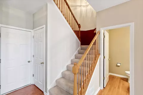 5471 Mcdonough Rd, Hoffman Estates, IL 60192 photo 13