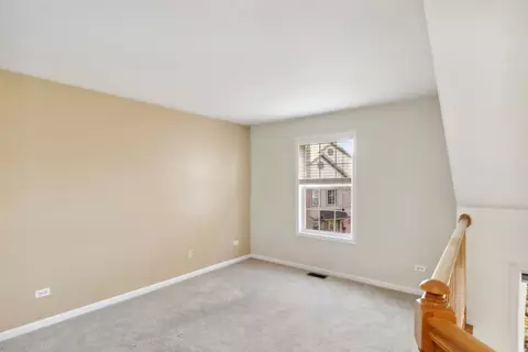 5471 Mcdonough Rd, Hoffman Estates, IL 60192 photo 14