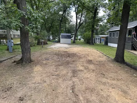 5-37 Woodhaven Lks, Sublette, IL 61367
