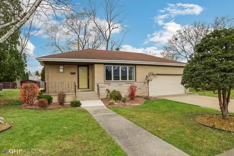 18724 Sherman St, Lansing, IL 60438