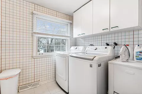 Other - 975 Hunter Ct, Deerfield, IL 60015 photo 7 of 10