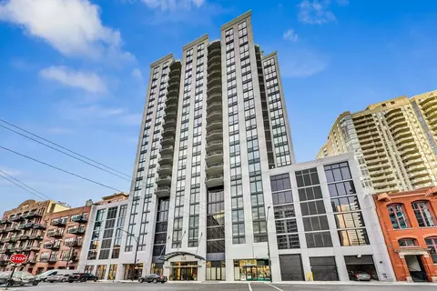435 W Erie St #1501, Chicago, IL 60654