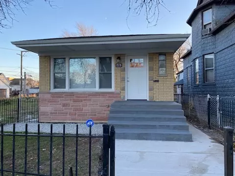 221 W 108th St, Chicago, IL 60628
