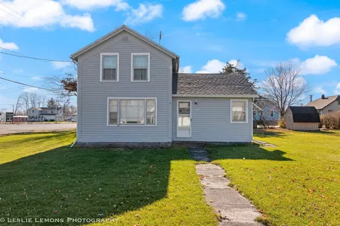 622 E Railroad St, Sandwich, IL 60548