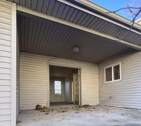 727 Hill Ave, Elgin, IL 60120 photo 17