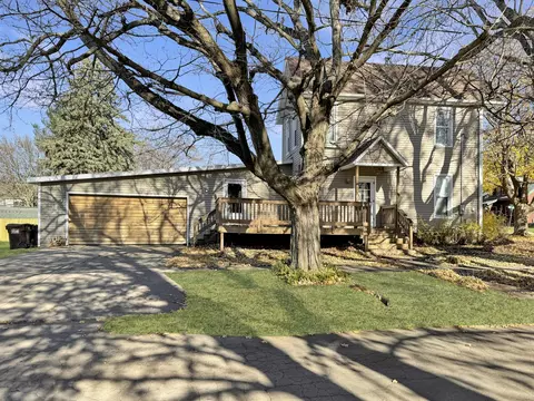 624 S Harlem Ave, Freeport, IL 61032