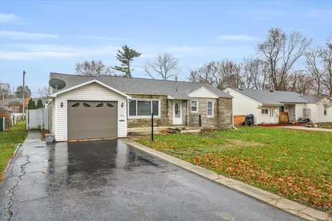 836 E Patton St, Paxton, IL 60957 photo 2