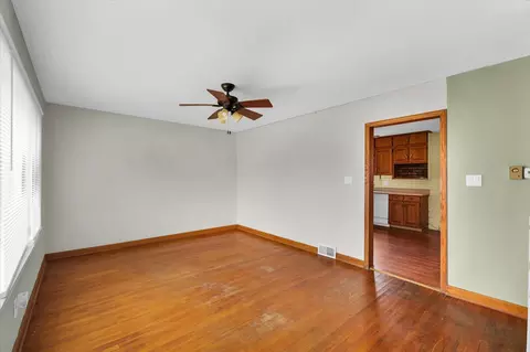 836 E Patton St, Paxton, IL 60957 photo 6