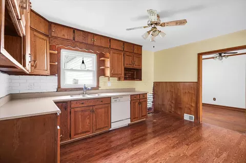 836 E Patton St, Paxton, IL 60957 photo 10