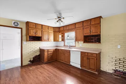 836 E Patton St, Paxton, IL 60957 photo 9