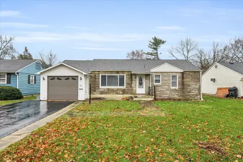 836 E Patton St, Paxton, IL 60957