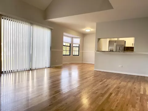 4480 Opal Dr, Hoffman Estates, IL 60192 photo 5