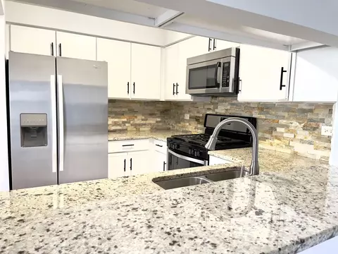 4480 Opal Dr, Hoffman Estates, IL 60192 photo 7