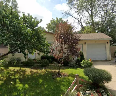 1615 Seminole Ln, Carpentersville, IL 60110