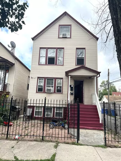 2544 N Linder Ave, Chicago, IL 60639