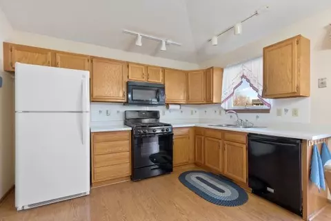 603 Tyler St, Genoa, IL 60135 photo 3