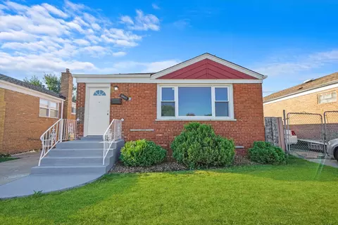 3837 W Hayford St, Chicago, IL 60652