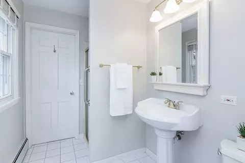 1409 E Thomas Rd, Wheaton, IL 60187 photo 18