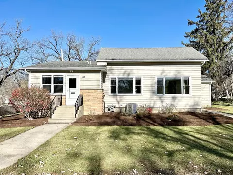 1418 Illinois Pkwy, Elgin, IL 60123