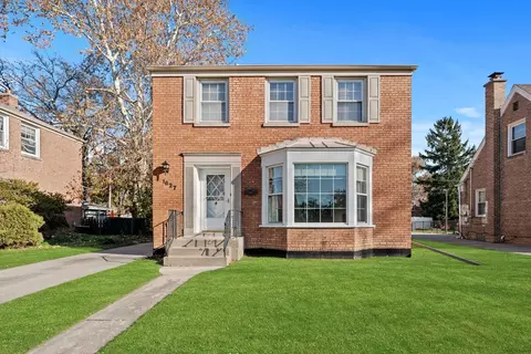 1627 Manchester Ave, Westchester, IL 60154