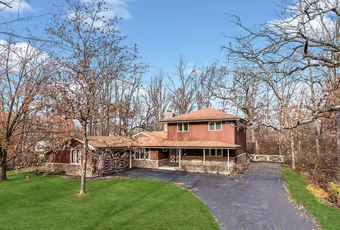 79 Hereford Dr, Crete, IL 60417