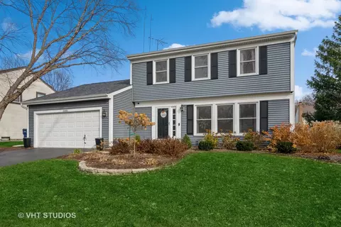 2280 Pontiac Cir, Naperville, IL 60565