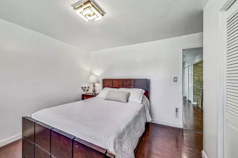 921 E Crockett Ave, Addison, IL 60101 photo 11