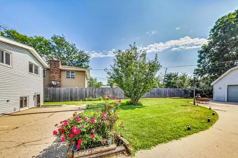 921 E Crockett Ave, Addison, IL 60101 photo 31