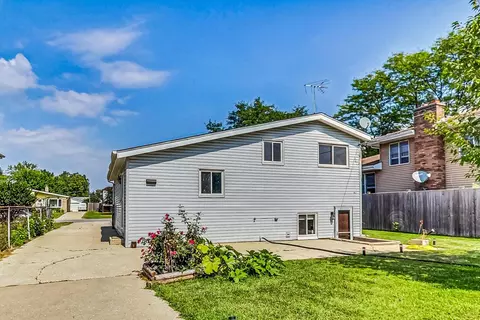 921 E Crockett Ave, Addison, IL 60101 photo 27
