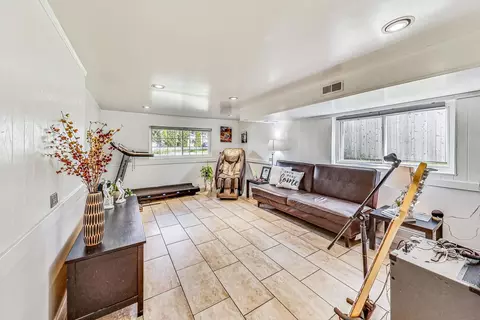 921 E Crockett Ave, Addison, IL 60101 photo 20