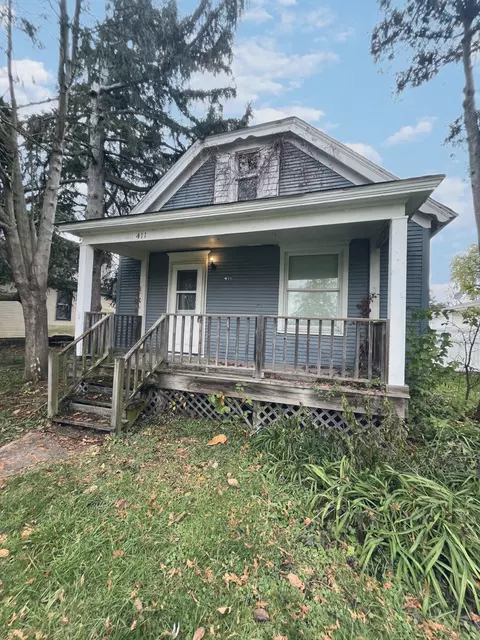 411 S Main St, Grant Park, IL 60940