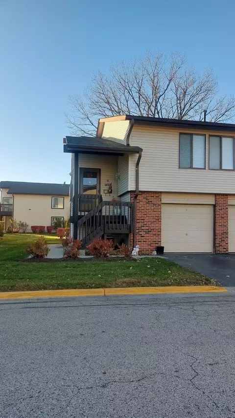 7546 Bristol Ln #1, Hanover Park, IL 60133