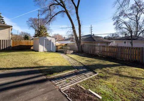 1318 Taft Ave, Wheaton, IL 60189 photo 20