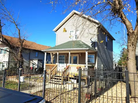 1109 Ridgewood Ave, Joliet, IL 60432