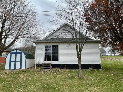415 S Saint Paul St, Mark, IL 61340 photo 22