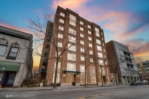811 Chicago Ave #206, Evanston, IL 60202